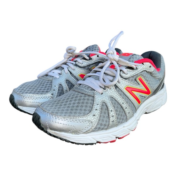 New Balance women’s 450V2 Gray and Neon Pink Athletic running Shoes size 8 - Picture 6 of 16